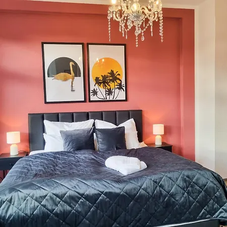 Apartment Maremar - Design Maisonette Altstadt - 4 Pers - 57qm - Luxus Boxspringbett - Kueche - Arbeitsplatz - Privater Parkplatz