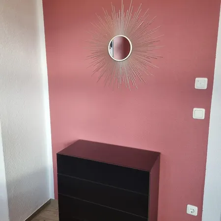 Maremar - Design Maisonette Altstadt - 4 Pers - 57qm - Luxus Boxspringbett - Kueche - Arbeitsplatz - Privater Parkplatz * Greiz