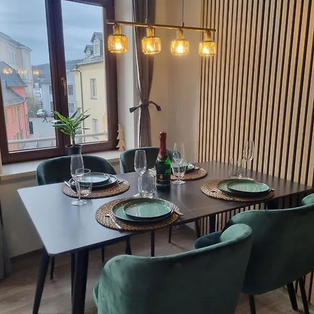 Maremar - Design Maisonette Altstadt - 4 Pers - 57qm - Luxus Boxspringbett - Kueche - Arbeitsplatz - Privater Parkplatz Apartment *