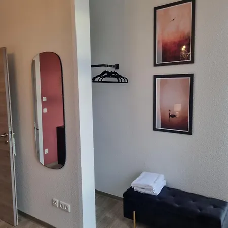 Apartment Maremar - Design Maisonette Altstadt - 4 Pers - 57qm - Luxus Boxspringbett - Kueche - Arbeitsplatz - Privater Parkplatz *