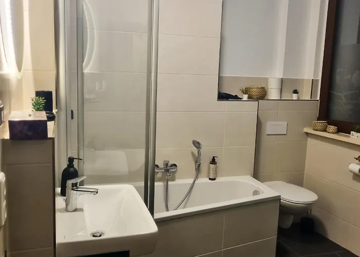 Maremar - Design Maisonette Altstadt - 4 Pers - 57qm - Luxus Boxspringbett - Kueche - Arbeitsplatz - Privater Parkplatz *