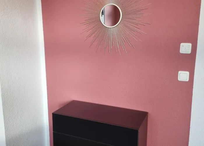 Maremar - Design Maisonette Altstadt - 4 Pers - 57qm - Luxus Boxspringbett - Kueche - Arbeitsplatz - Privater Parkplatz * Greiz